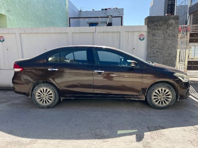 https://images10.gaadi.com/usedgaadi-sellcar/UsedCar/f5e9b721a/8f7a48ac-df22-4ae3-9205-be2a8e3ad8d5.jpeg?imwidth=6401