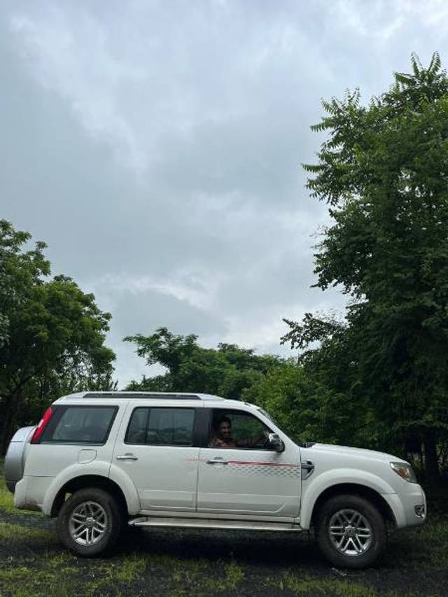 https://images10.gaadi.com/usedgaadi-sellcar/UsedCar/f5e9e3eaa/8f25960b-d5cc-4cc4-9ce6-74b4330fca6d.jpeg?imwidth=6402