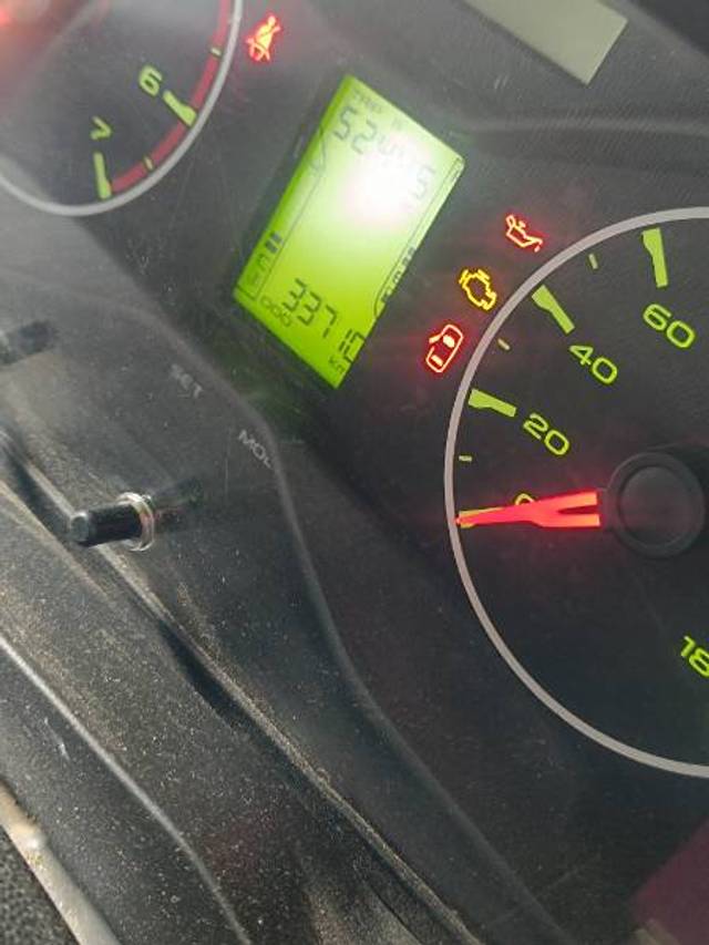 https://images10.gaadi.com/usedgaadi-sellcar/UsedCar/f5ea6622a/64c1f55c-c734-4dd5-89f0-5ae5e684028c.jpg?imwidth=6402
