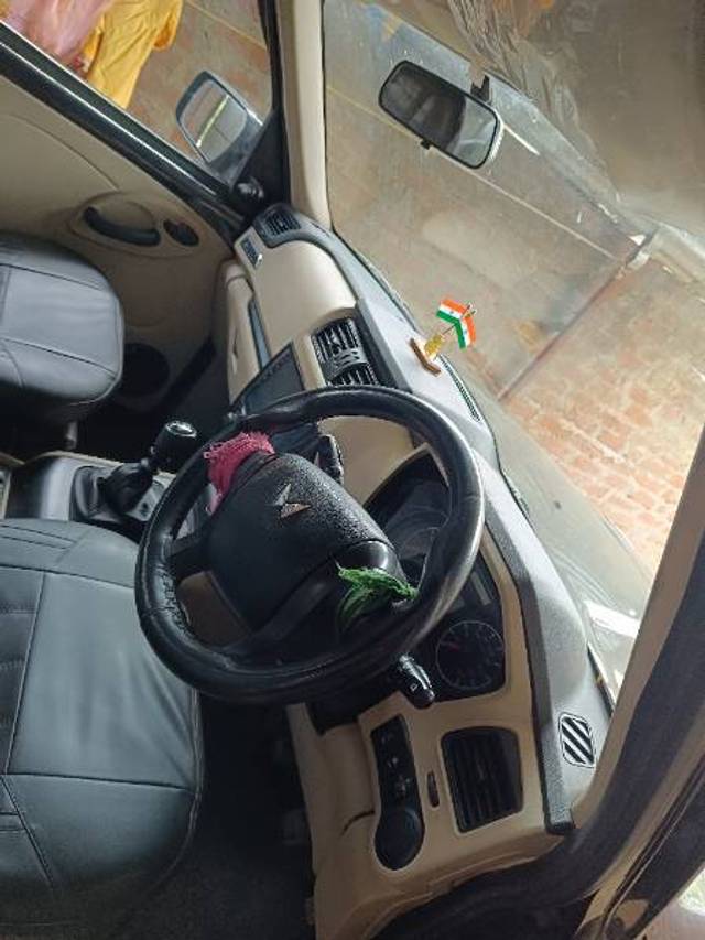 https://images10.gaadi.com/usedgaadi-sellcar/UsedCar/f5ea6622a/e03398b8-9df1-473c-95eb-6732311ce430.jpg?imwidth=6401