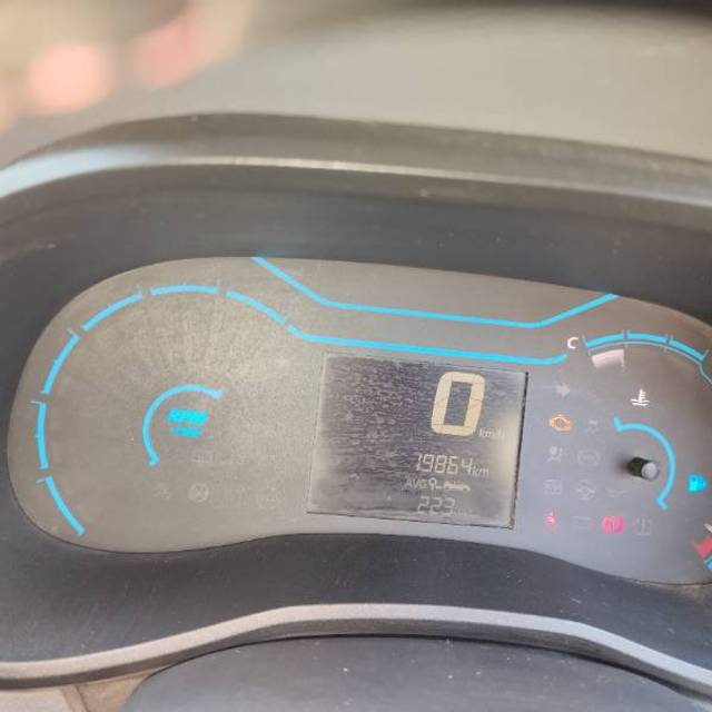 https://images10.gaadi.com/usedgaadi-sellcar/UsedCar/f5eaedd2a/6c9a0401-414c-4970-ad76-21e344a747f7.jpg?imwidth=6401