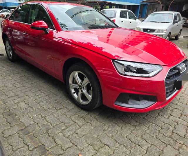 https://images10.gaadi.com/usedgaadi-sellcar/UsedCar/f5eb50eba/519e8e25-b24a-4b6e-b32b-0e07acef8d2d.jpg?imwidth=6400