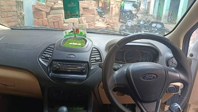 https://images10.gaadi.com/usedgaadi-sellcar/UsedCar/f5ebb710a/f3d6db5b-2f07-4ca9-8e76-c1e105b11dc7.jpg?imwidth=6402