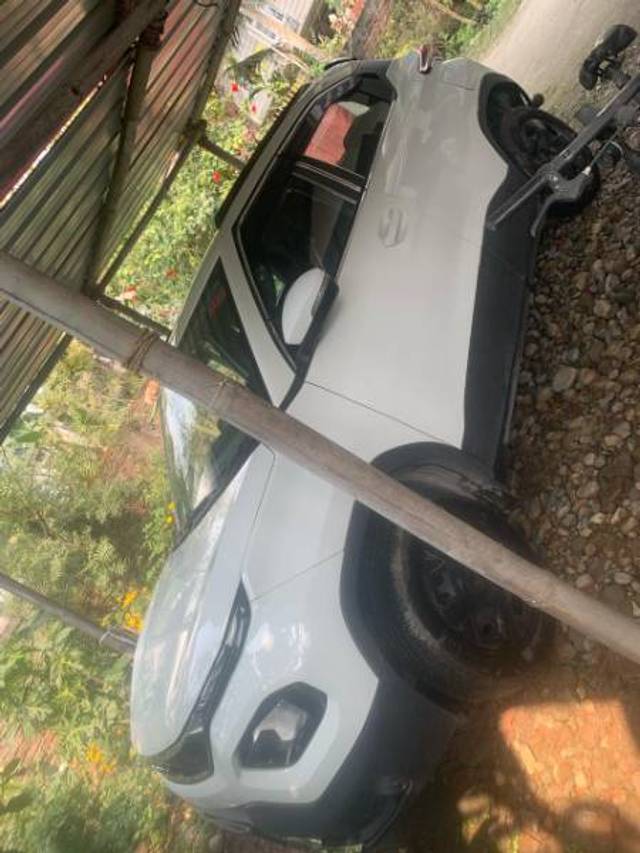 https://images10.gaadi.com/usedgaadi-sellcar/UsedCar/f5ebcfd5a/1544915c-be16-4e53-abb3-b23648e7748f.jpg?imwidth=6401