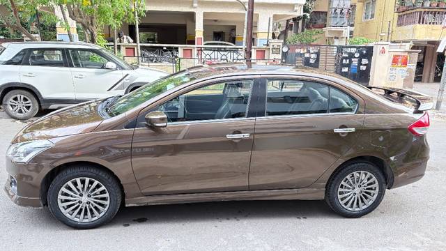 https://images10.gaadi.com/usedgaadi-sellcar/UsedCar/f5ec8ca2a/2043a69b-8a02-4a18-a14c-4d023565ccca.jpeg?imwidth=6402