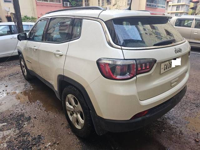 https://images10.gaadi.com/usedgaadi-sellcar/UsedCar/f5ecf411a/27e582fd-dbc4-438f-a61d-73d976932758.jpg?imwidth=6401