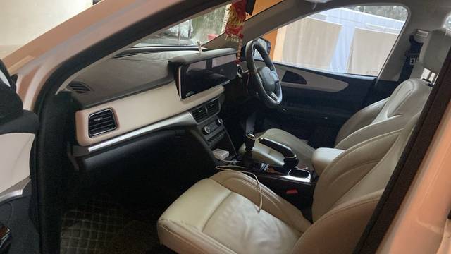 https://images10.gaadi.com/usedgaadi-sellcar/UsedCar/f5ed0d87a/964ec1f7-bf58-42bd-809b-6b4fdb7b940f.jpeg?imwidth=6402