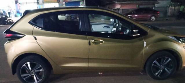 https://images10.gaadi.com/usedgaadi-sellcar/UsedCar/f5ed440ca/6bc8f801-3d81-4e36-b2bd-4059bc09b7d6.jpg?imwidth=6400