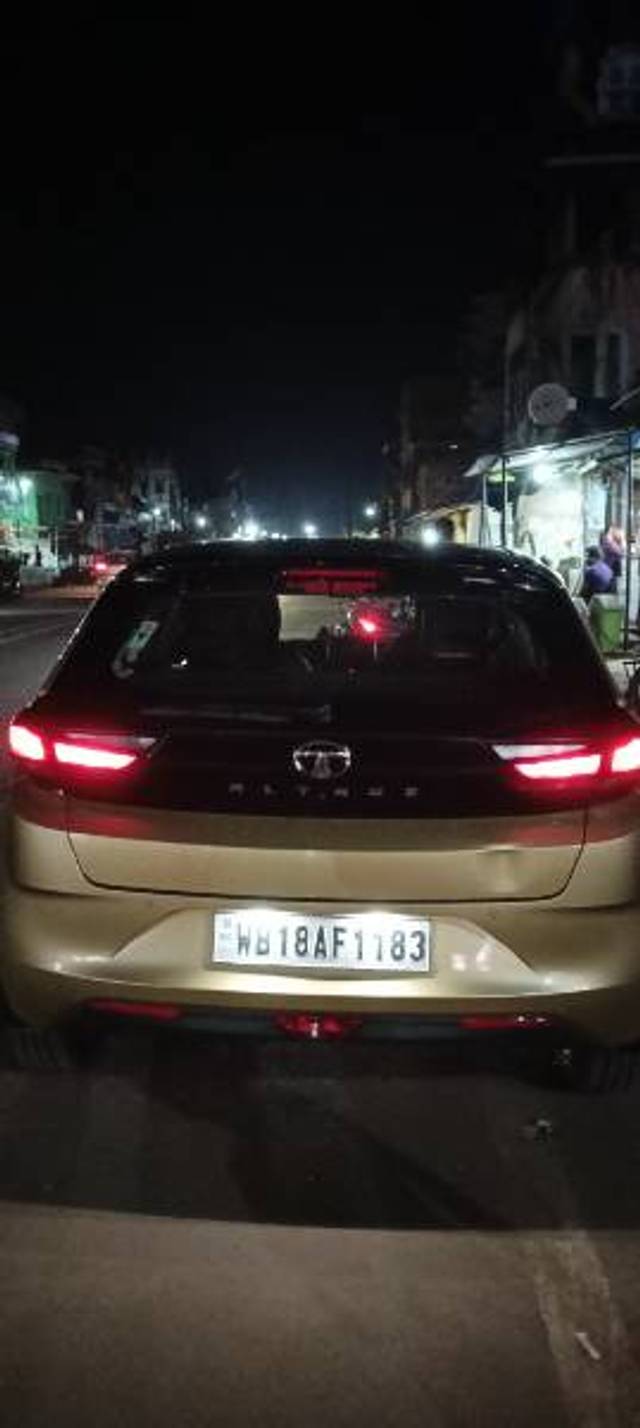 https://images10.gaadi.com/usedgaadi-sellcar/UsedCar/f5ed440ca/afa41426-04d5-45b6-9e32-80fc551a40db.jpg?imwidth=6402