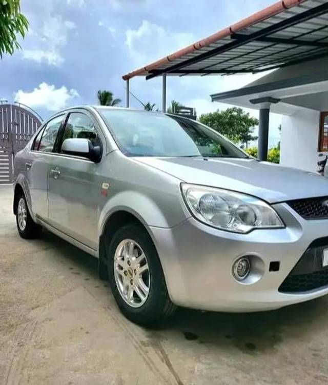 https://images10.gaadi.com/usedgaadi-sellcar/UsedCar/f5eddf22a/863abc22-d622-457a-b49c-58e2465c6340.jpg?imwidth=6400
