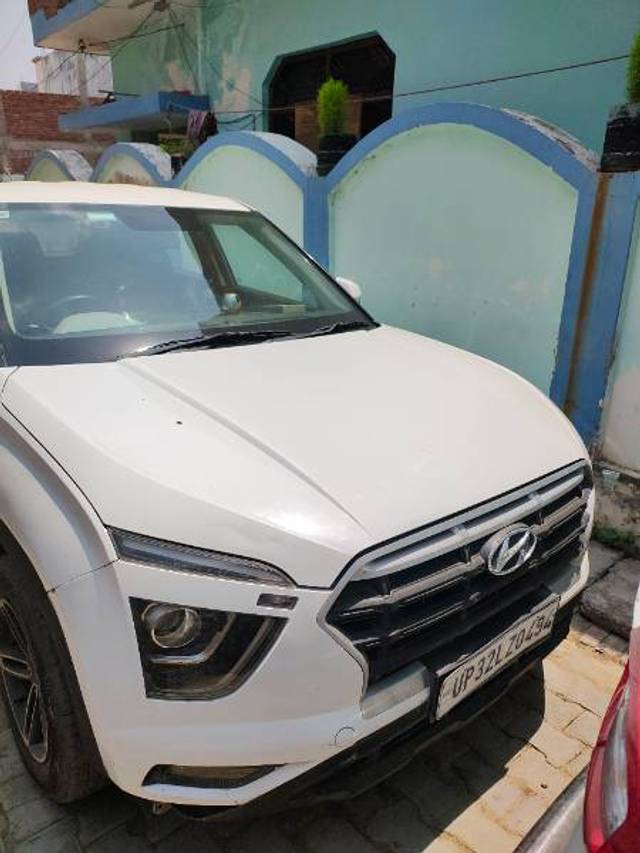 https://images10.gaadi.com/usedgaadi-sellcar/UsedCar/f5edf3eda/5a9afefe-c60a-4957-b8ec-825c0dfe4bed.jpg?imwidth=6400