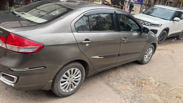 https://images10.gaadi.com/usedgaadi-sellcar/UsedCar/f5ee4afda/5fb507d0-727e-4517-99ec-1305495352d2.jpeg?imwidth=6400