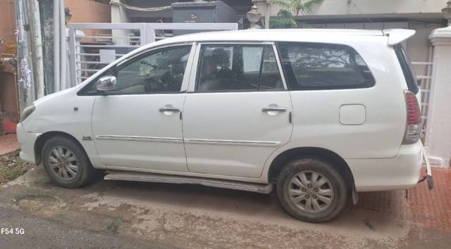 https://images10.gaadi.com/usedgaadi-sellcar/UsedCar/f5ee55cca/4ecf37b5-22b1-4792-93af-ee310eb0ec6b.jpeg?imwidth=6402