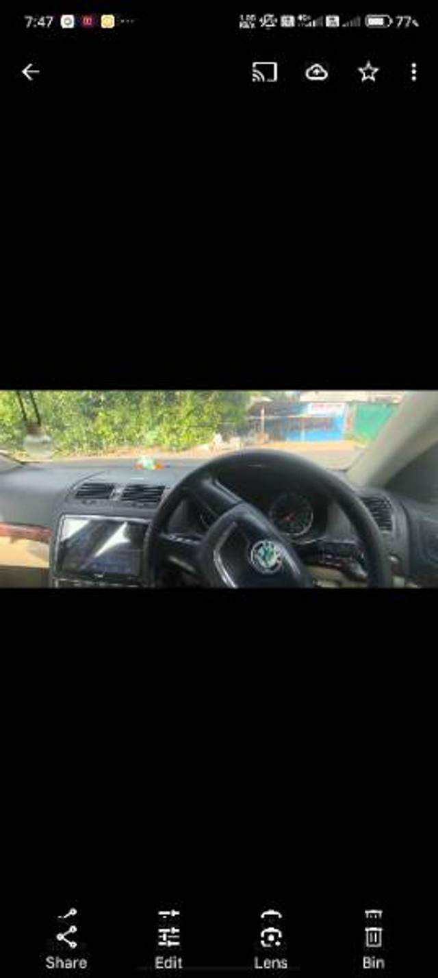 https://images10.gaadi.com/usedgaadi-sellcar/UsedCar/f5ee7203a/11a033c8-e7bf-4bb2-92fa-72c6a734ce50.jpg?imwidth=6402