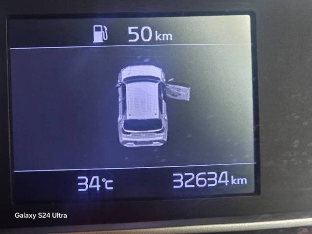 https://images10.gaadi.com/usedgaadi-sellcar/UsedCar/f5ef3b21a/0acfe284-1daa-4e2a-a34f-78ae8c5038d3.jpg?imwidth=6402