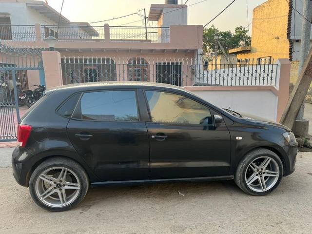 https://images10.gaadi.com/usedgaadi-sellcar/UsedCar/f5efa2cba/cb63716f-a22e-42d9-937c-0dc121be41c1.jpeg?imwidth=6401