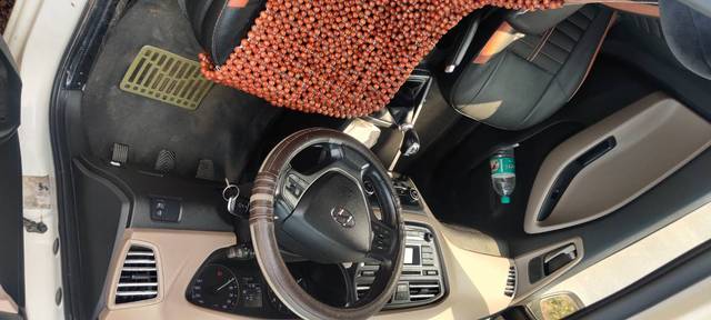 https://images10.gaadi.com/usedgaadi-sellcar/UsedCar/f5f07eeea/71316393-9b42-4c96-82c1-837e9068261b.jpg?imwidth=6401