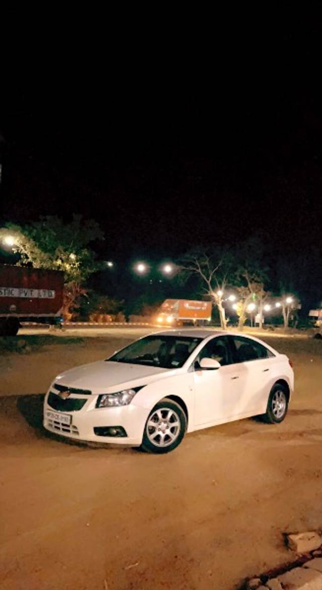 https://images10.gaadi.com/usedgaadi-sellcar/UsedCar/f5f18deba/772abf61-0d63-4470-83e6-1f6cc3e8fb5e.jpeg?imwidth=6402