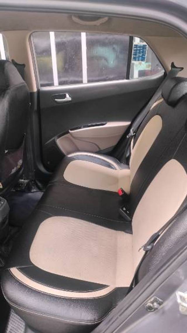 https://images10.gaadi.com/usedgaadi-sellcar/UsedCar/f5f1a664a/4a3768f1-1e44-4f94-84e6-2364215a08ff.jpg?imwidth=6400