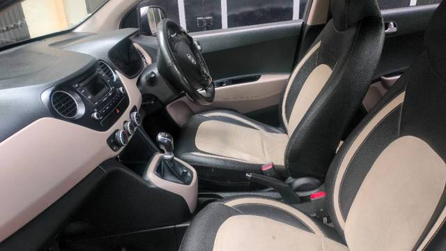 https://images10.gaadi.com/usedgaadi-sellcar/UsedCar/f5f1a664a/f82ddba4-a6c2-4306-830d-f8d8788b3c81.jpg?imwidth=6402