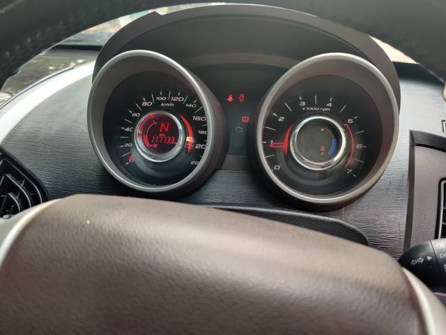https://images10.gaadi.com/usedgaadi-sellcar/UsedCar/f5f1da6aa/b97e7378-cc63-4604-8e73-9f62c72b19cc.jpeg?imwidth=6402
