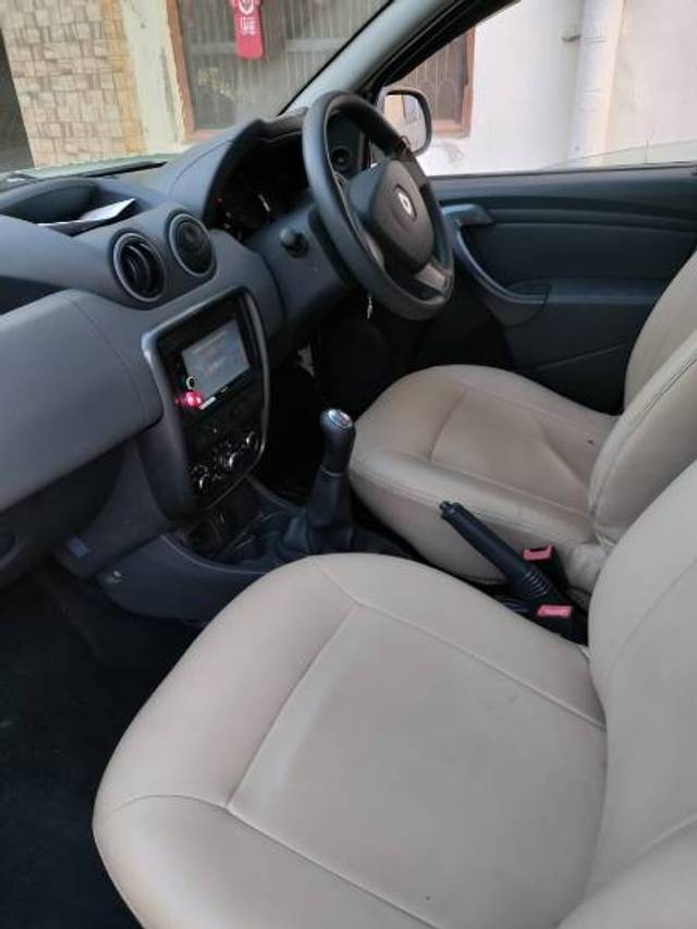 https://images10.gaadi.com/usedgaadi-sellcar/UsedCar/f5f1ffa7a/2231bfd5-f1f1-4bbf-9697-f7ef01be3345.jpg?imwidth=6402