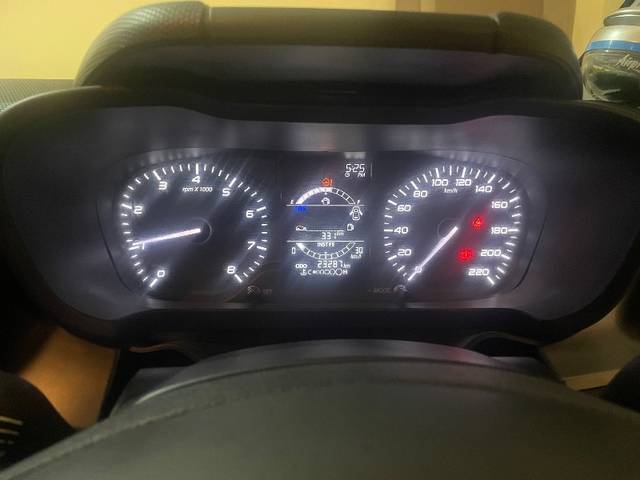 https://images10.gaadi.com/usedgaadi-sellcar/UsedCar/f5f205e8a/88a79beb-ff47-4979-abff-0f99c15e3eac.jpeg?imwidth=6402