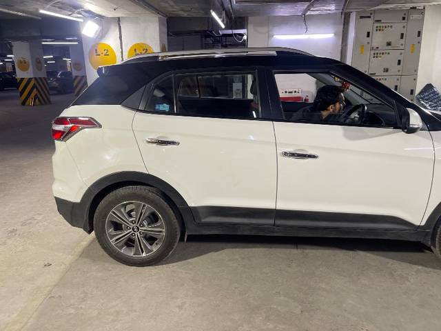 https://images10.gaadi.com/usedgaadi-sellcar/UsedCar/f5f264afa/cfe890ec-47f1-42ad-8fce-1b067e9dbda8.jpeg?imwidth=6401