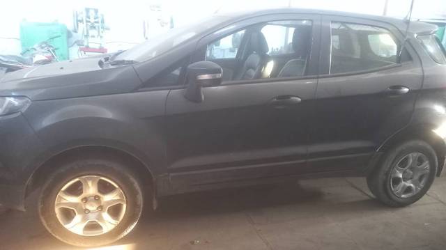 https://images10.gaadi.com/usedgaadi-sellcar/UsedCar/f5f33819a/2a245567-8272-4e9a-9411-d34c3d729dcb.jpg?imwidth=6400