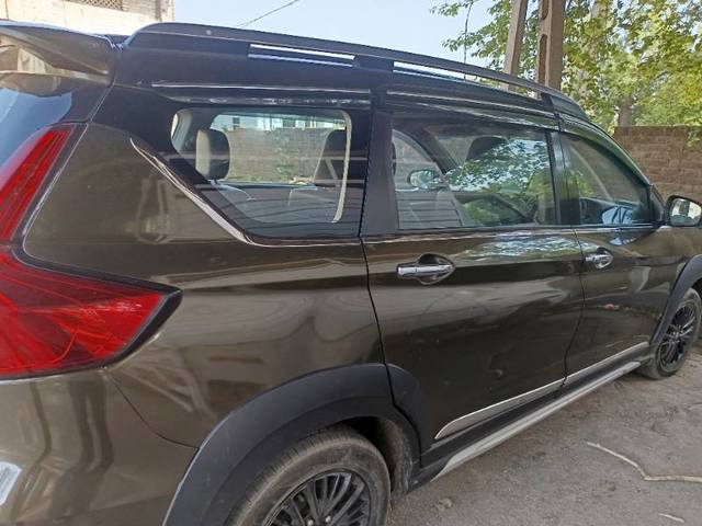 https://images10.gaadi.com/usedgaadi-sellcar/UsedCar/f5f38fbaa/61853ab4-fbb9-4a6e-8b1d-968596c2372d.jpg?imwidth=6400
