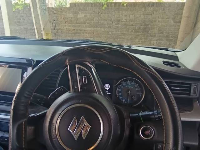 https://images10.gaadi.com/usedgaadi-sellcar/UsedCar/f5f38fbaa/8cf0647b-d794-40eb-8100-720abcfdb398.jpg?imwidth=6402