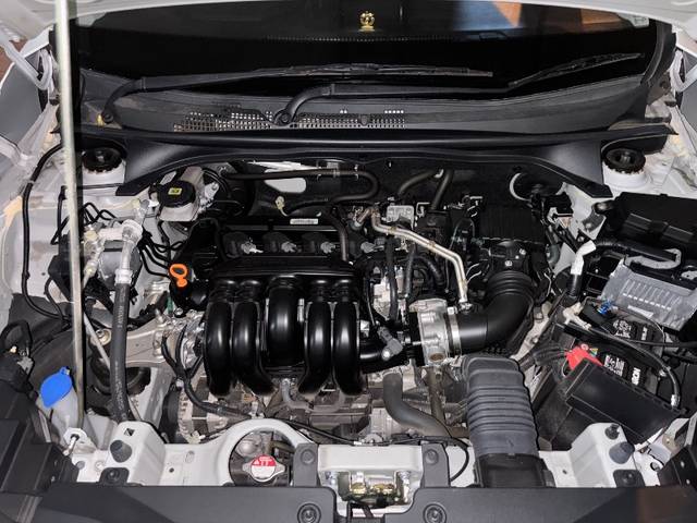 https://images10.gaadi.com/usedgaadi-sellcar/UsedCar/f5f3a927a/670311fb-e18c-44b6-9e68-8bd685d3cb26.jpeg?imwidth=6401