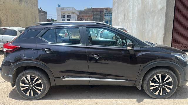 https://images10.gaadi.com/usedgaadi-sellcar/UsedCar/f5f47b18a/7f91e359-45c8-4f72-b30a-103f4b2cf009.jpeg?imwidth=6401