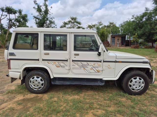 https://images10.gaadi.com/usedgaadi-sellcar/UsedCar/f5f4a349a/edae019b-6df3-4912-8e9b-d4545264d403.jpg?imwidth=6401