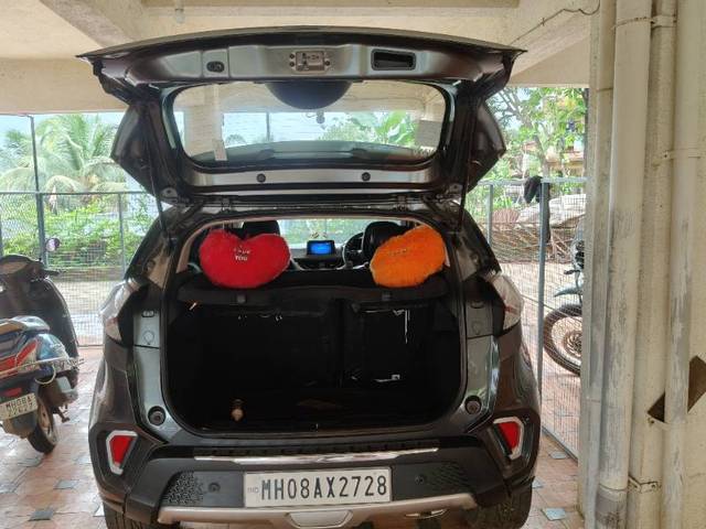 https://images10.gaadi.com/usedgaadi-sellcar/UsedCar/f5f4b775a/2cd889ae-3aa7-49b2-a153-a416e2a712ef.jpg?imwidth=6401