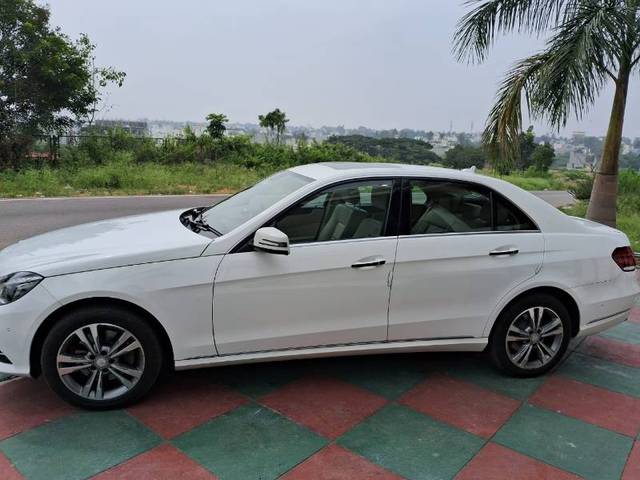 https://images10.gaadi.com/usedgaadi-sellcar/UsedCar/f5f513eca/ef4e591d-7344-45de-9800-46779f1cc865.jpg?imwidth=6401