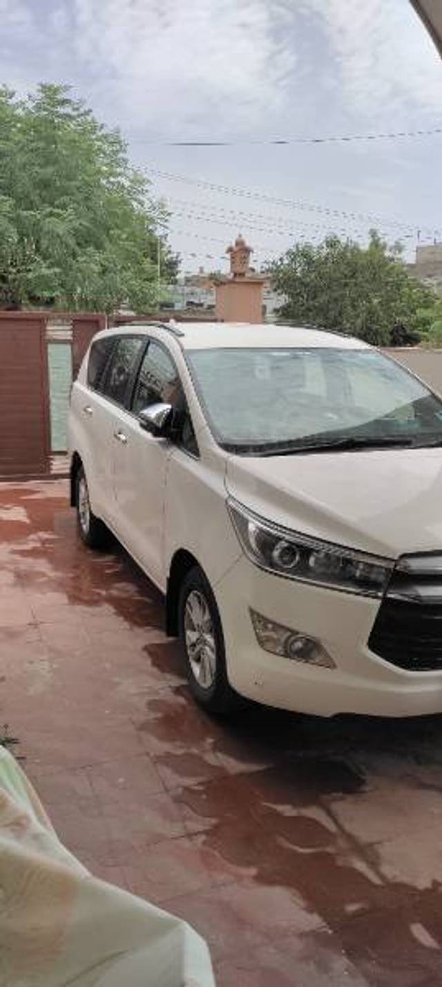 https://images10.gaadi.com/usedgaadi-sellcar/UsedCar/f5f5863ea/91245c20-56ca-474d-ad9b-f6ba5540b43b.jpg?imwidth=6400