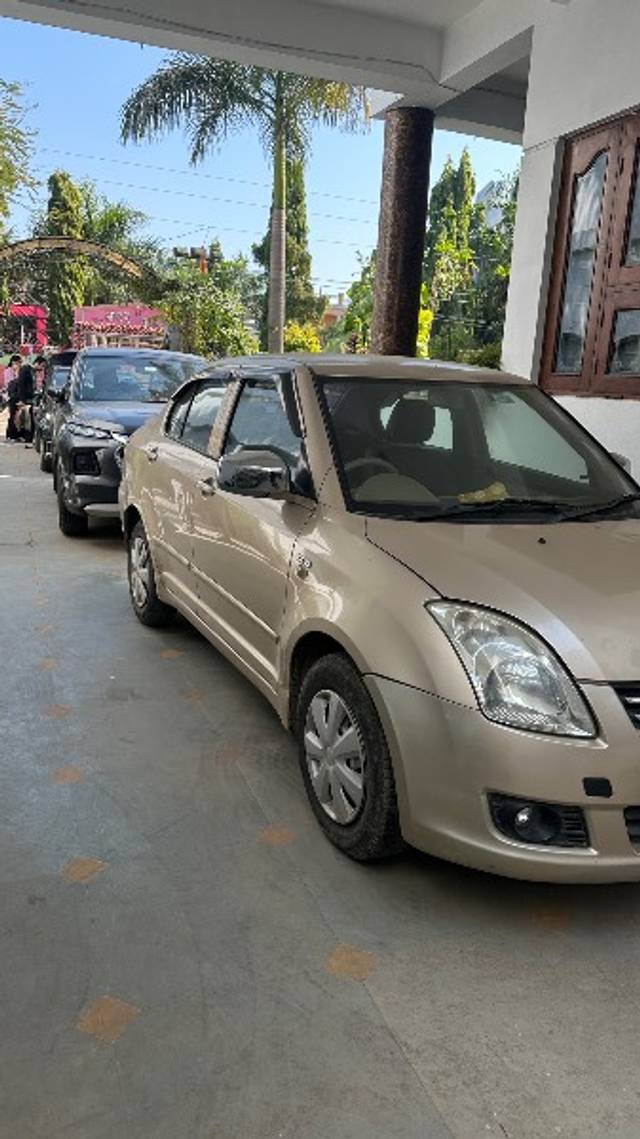 https://images10.gaadi.com/usedgaadi-sellcar/UsedCar/f5f663b0a/eb514ca7-2b20-4b8f-acca-2c7a957c2e84.jpeg?imwidth=6401