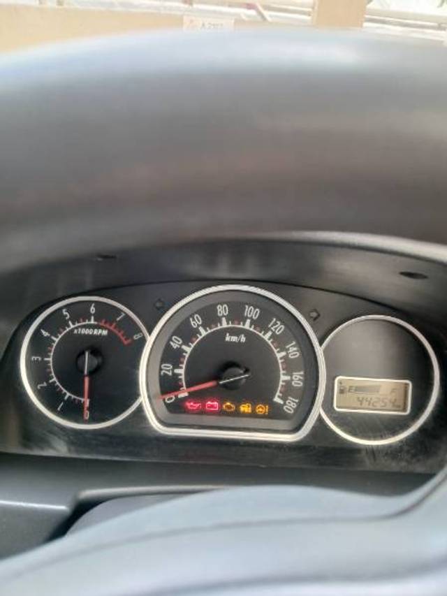 https://images10.gaadi.com/usedgaadi-sellcar/UsedCar/f5f68bffa/e9cbdebe-8163-43c7-a159-3bb0a5439909.jpg?imwidth=6402