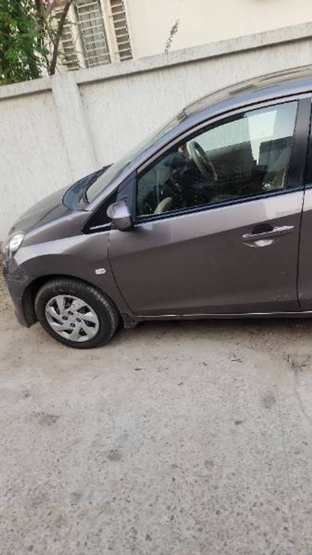 https://images10.gaadi.com/usedgaadi-sellcar/UsedCar/f5f70f2fa/44b9f39b-4d4a-44a6-a87a-bf436a0da334.jpg?imwidth=6402