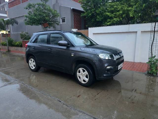 https://images10.gaadi.com/usedgaadi-sellcar/UsedCar/f5f72f16a/0c3b99bb-28c3-46a4-8f61-b28de2877fbb.jpg?imwidth=6400