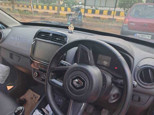 https://images10.gaadi.com/usedgaadi-sellcar/UsedCar/f5f7fe8aa/df6becfa-74f7-465d-9a5f-b457a7915a22.jpeg?imwidth=6402