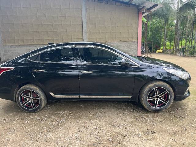 https://images10.gaadi.com/usedgaadi-sellcar/UsedCar/f5f81b6ca/9223b240-458d-49fc-bcf8-965e207585f2.jpeg?imwidth=6401