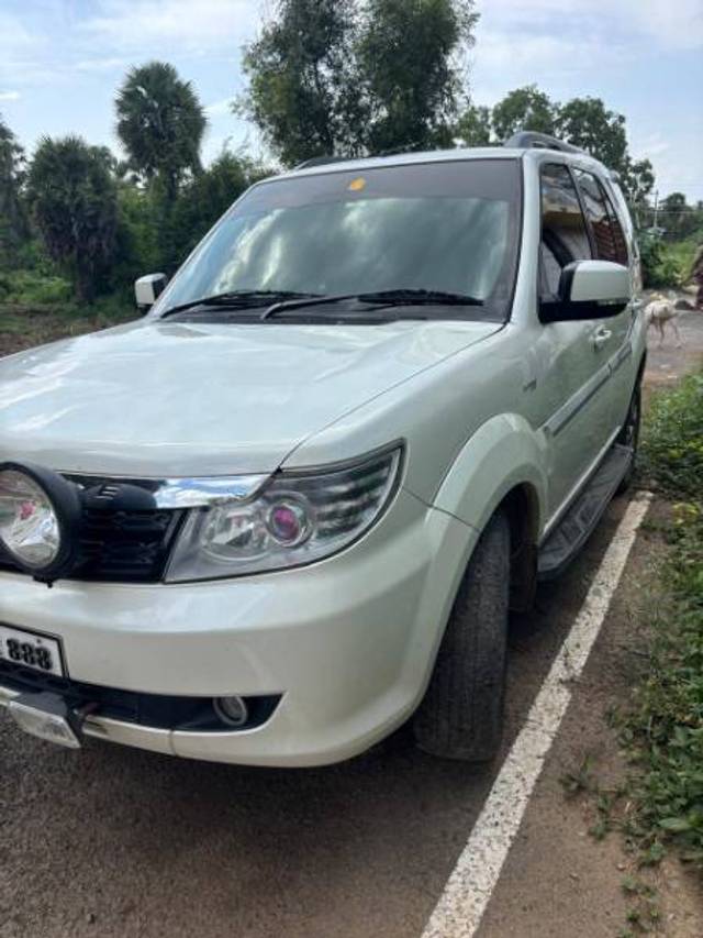 https://images10.gaadi.com/usedgaadi-sellcar/UsedCar/f5f9200aa/c6ccf2fd-7437-4f0a-aacf-fe5da7129cff.jpg?imwidth=6400
