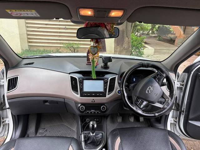 https://images10.gaadi.com/usedgaadi-sellcar/UsedCar/f5f97779a/3b277f81-8d9b-4937-b7b6-b26829d69513.jpg?imwidth=6402