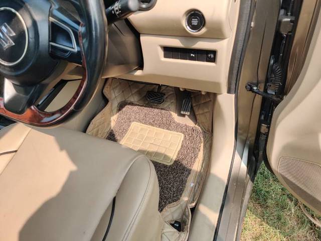 https://images10.gaadi.com/usedgaadi-sellcar/UsedCar/f5f9c320a/d8aba62d-2892-414b-a961-877ab0c042d5.jpg?imwidth=6401