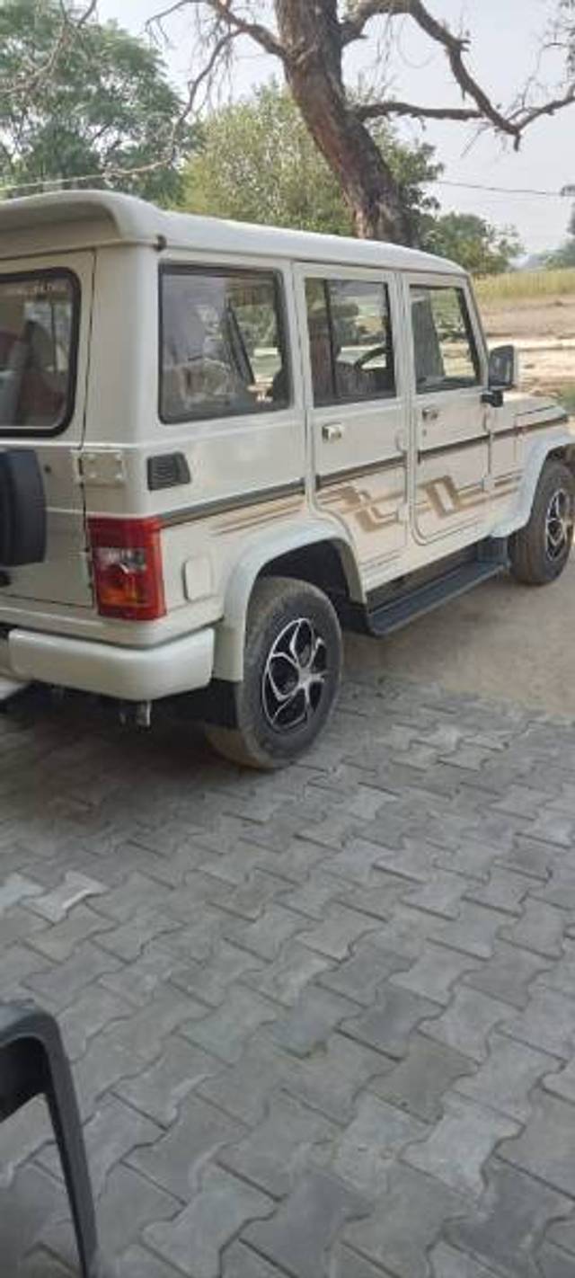 https://images10.gaadi.com/usedgaadi-sellcar/UsedCar/f5f9f45da/051d2900-3e3a-4e8b-a9ae-59f90b9f5f3b.jpg?imwidth=6401