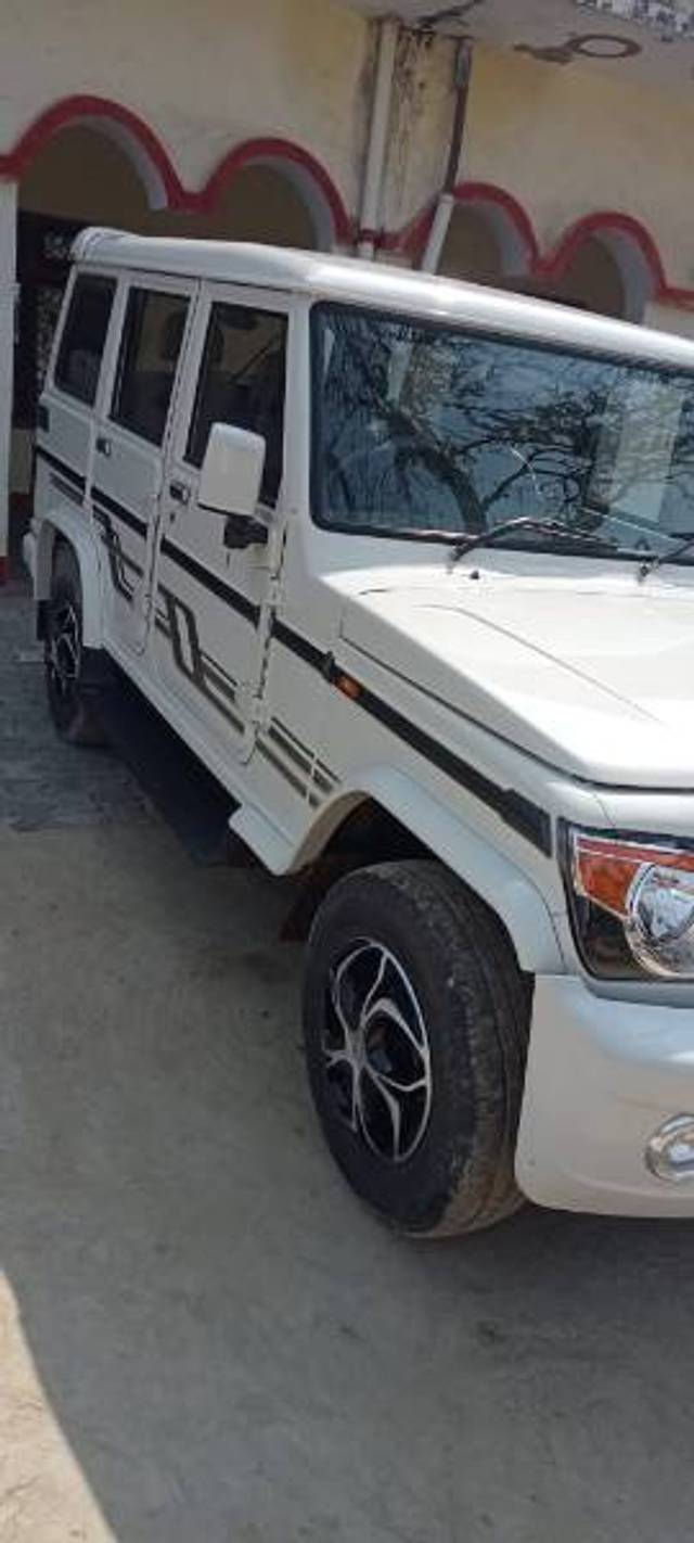 https://images10.gaadi.com/usedgaadi-sellcar/UsedCar/f5f9f45da/4619201c-5c4b-4b82-99b3-3416947d0161.jpg?imwidth=6402
