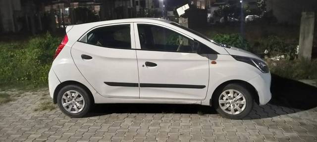 https://images10.gaadi.com/usedgaadi-sellcar/UsedCar/f5fa1e89a/26e870ec-dab3-4834-9c4f-9abe8d99f6f4.jpg?imwidth=6401