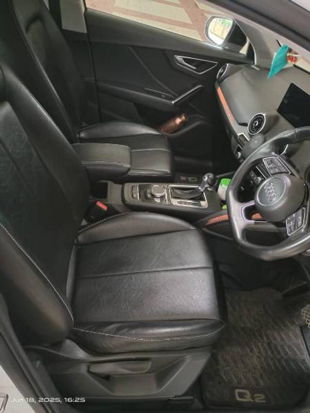 https://images10.gaadi.com/usedgaadi-sellcar/UsedCar/f5fa9538a/48e8231f-aabe-4ca5-9b72-9e043dfce285.jpg?imwidth=6401